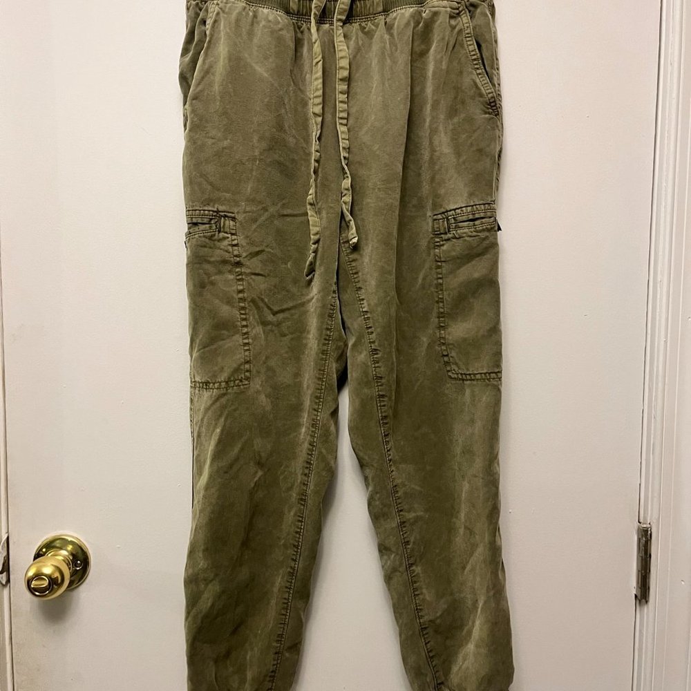 Aerie XS Green Cargo Pants